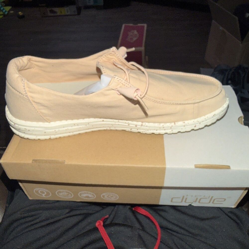 Hey Dude Wendy Antique Rose - Women's Size 11(New - Not in orig Box)